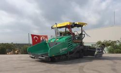 Adana'da yol çalışmalarında yeni dönem! Saatte 900 ton asfalt serecek