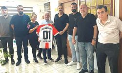 Adanaspor Camiasından ÇGC Başkanı Kurtul Çakın'a anlamlı ziyaret
