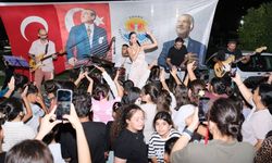 Atakent Mahallesi'nde yaz akşamı müzikle renklendi