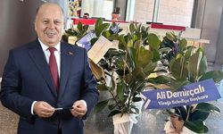 CHP Genel Merkezi'nde Ali Demirçalı detayı! Çiçekler ilgi odağı oldu