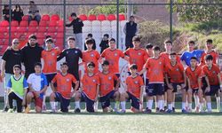 Çukurova Gençlik Spor, geleceğin futbolcularını Karataş kampında hazırlıyor