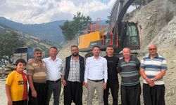 Feke’de yol çalışmalarına başkan incelemesi