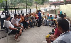 Karaisalı Umut Evleri sakinlerinden renkli pazar gezisi