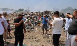 Kozan'da mahalleli isyan etti! "30 yıldır bu çileyi çekiyoruz"