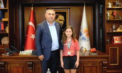 Masa tenisinin minik yıldızı Adana'da!