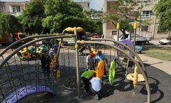 Seyhan Belediyesi park yenileme çalışmalarını sürdürüyor