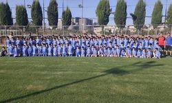 Seyhan Belediyesi Yaz Futbol Okulu'na yoğun ilgi