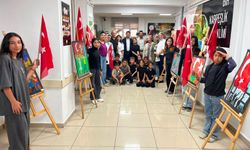 Seyhan’da gençlerin gözünden 15 Temmuz: Anlamlı sergi ziyarete açıldı