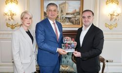 Vali Yavuz’dan Muay Thai Şampiyonası öncesi anlamlı kabul
