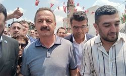 Yavuz Ağıralioğlu Karaisalı'da yoğun ilgiyle karşılandı