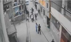 Adana'da cip sürücüsü aracını kavga eden kalabalığın üstüne sürdü: 4 yaralı