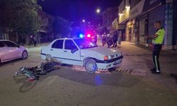 Adana'da otomobille çarpışan motosikletli yaralandı