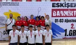 Adana'nın gururu: Badminton erkek takımı Türkiye finalleri'nde!