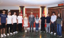 Adana’nın LGS birincileri Vali Mustafa Yavuz ile buluştu