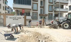 Ceyhan’da yollar yenileniyor: Fen İşleri ekiplerinden parke onarım seferberliği