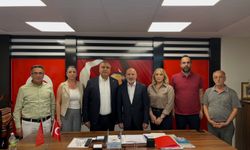 CHP Adana İl Başkanlığı’nda buluşma: Milletvekili Ali Öztunç’tan İl Başkanlığına ziyaret