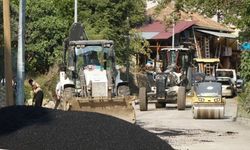 Feke’de bozulan yollar tek tek onarılıyor