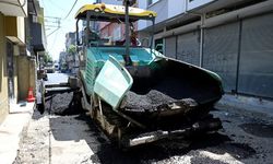 Fen İşleri ekipleri Seyhan'ın dört bir yanında mesai yapıyor