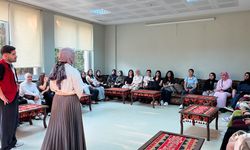 Hakkari'nin Tarihi ve Medeniyeti gençlerle yeniden keşfediliyor