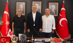 MHP Adana İl Başkanlığı'nda Mahmut Çelikcan ve Kutfedi Kılıç ağırlandı