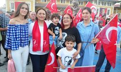 Müzeyyen Şevkin: “30 Ağustos, yeniden ayağa kalkan bir milletin destanıdır”