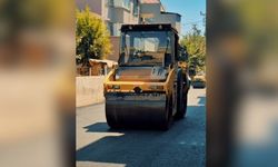 Seyhan Belediyesi'nden Gülbahçesi Mahallesi'nde yol yenileme çalışması