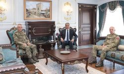 Vali Yavuz Korgeneral Gültekin Yaralı ve Korgeneral Ahmet Kurumahmut'u ağırladı
