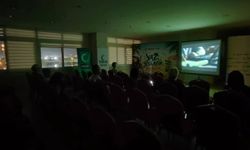 Yeşilay Adana’dan sinema gecesi: “Beautiful Boy” ile bağımlılık ve Aile masaya yatırıldı