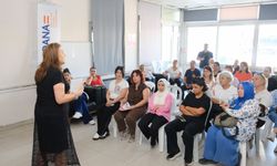 Adana Büyükşehir'den kadın personele destek rehberi