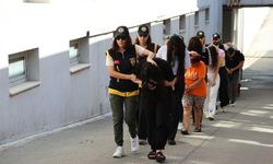 Adana merkezli fuhuş operasyonunda 17 şüpheli tutuklandı