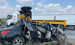 Adana-Mersin otoyolunda kaza: Otomobil refüje çarptı, 1 kişi öldü