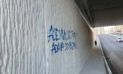 Adana’da 11 Eylül’de açılmıştı: Kasım Gülek Altgeçidi’nin duvarlarına yazılar yazıldı