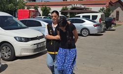 Adana'da ibadet eden kadının altınlarını ve cüzdanını çalan hırsız yakalandı