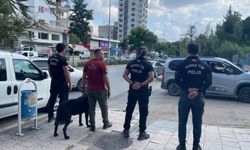 Adana’da okul çevrelerinde narkotik denetimi