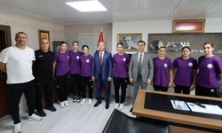 Adana’nın genç hentbolcularına İl Müdürlüğünden destek