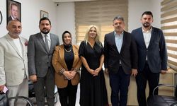 AK Parti heyetinden Muhtar Sibel Polat’a ziyaret