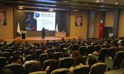 Astronot Aisha Bowe Çukurova Üniversitesi'nde öğrencilerle buluştu