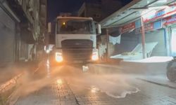 Balıkçılar Pazarı’nda temizlik mesaisi