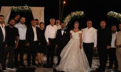 CHP Adana İl Teşkilatı düğünde bir araya geldi