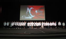 Çukurova Üniversitesi’nde hekim adayları beyaz önlüklerini giydi