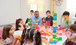 Güngör Geçer gündüz bakımevlerinde çocuklarla buluştu