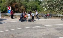 Kadirli-Karatepe yolunda motosiklet bariyere çarptı: 2 yaralı