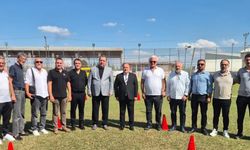 Seyhan Kaymakamı Ekrem İnci'den Akkapıspor'a anlamlı ziyaret