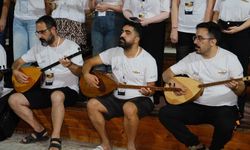 Türk Halk Müziği tutkunları Karataş’ta buluştu