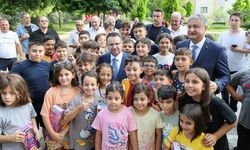 Vali Yavuz ve Bakan Gürlek çocuklarla bir araya geldi