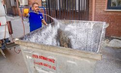 Yeşilyurt’ta çöp konteynerleri dezenfekte edildi