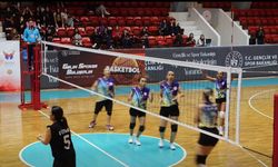 4. Kamu Spor Oyunları Kadınlar Voleybol Müsabakaları ödül töreniyle sona erdi