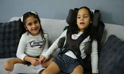 6 yaşındaki Kumsal'ın tek hayali, ikizi Masal ile aynı okula gitmek