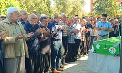 Adana’da damdan düşerek ölen 59 yaşındaki işçi toprağa verildi