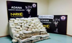 Adana’da depoya narkotik baskını: Bavullardan 100 kilo esrar çıktı